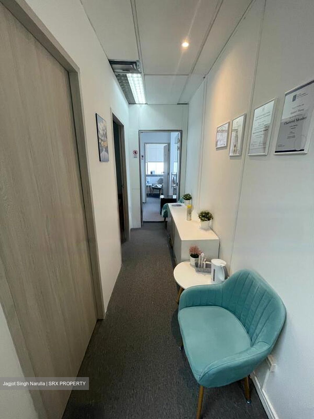 High Street Plaza (D6), Office #451985481